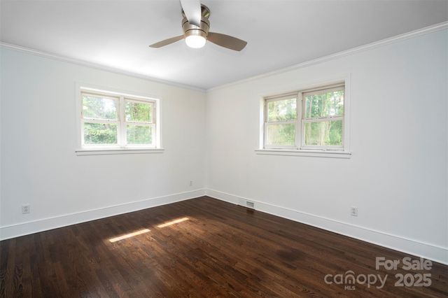 6517 Elmwood Circle, Charlotte, NC 28214