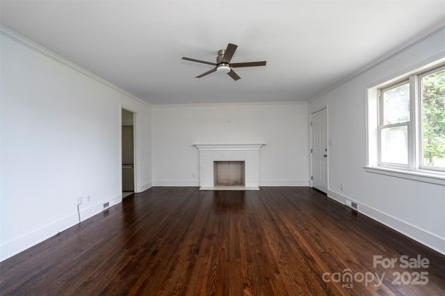 6517 Elmwood Circle, Charlotte, NC 28214