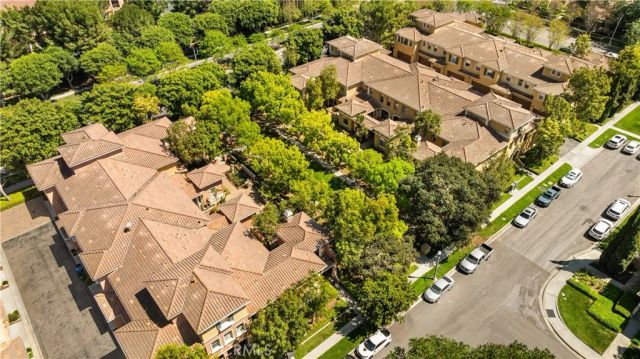 111 Chantilly, Irvine, CA 92620
