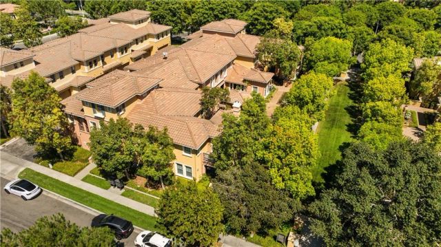 111 Chantilly, Irvine, CA 92620