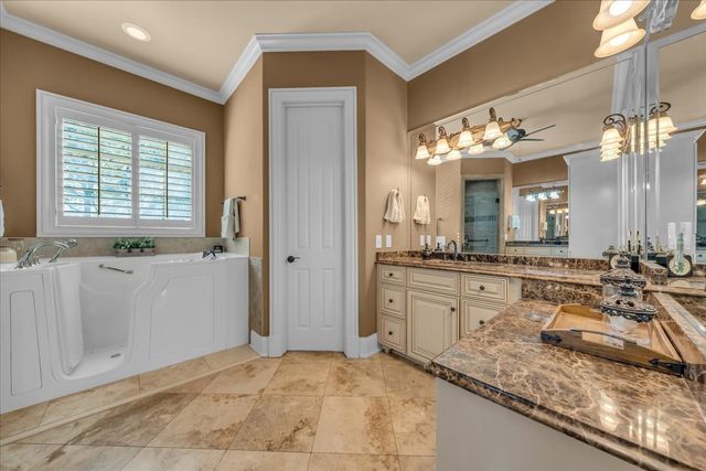 1055 Litchfield Pl, Gallatin, TN 37066