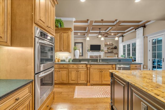 1055 Litchfield Pl, Gallatin, TN 37066