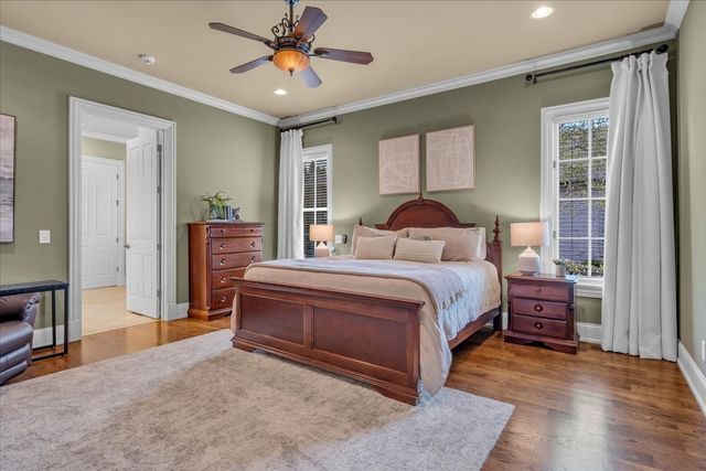 1055 Litchfield Pl, Gallatin, TN 37066