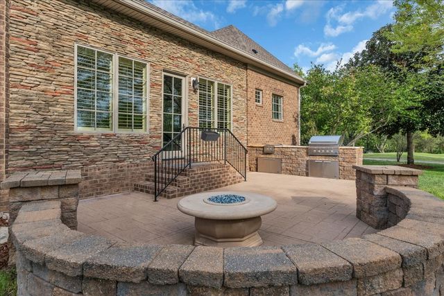 1055 Litchfield Pl, Gallatin, TN 37066
