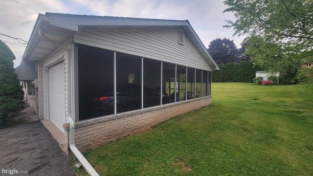421 N. 3RD ST, Halifax, PA 17032