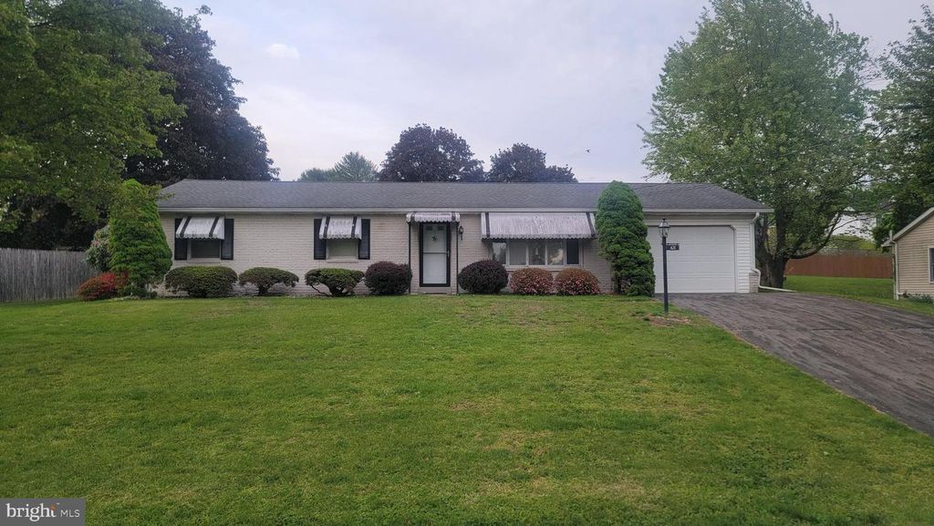 421 N. 3RD ST, Halifax, PA 17032