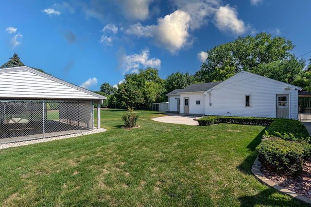 5810 N Green Bay AVENUE, Glendale, WI 53209
