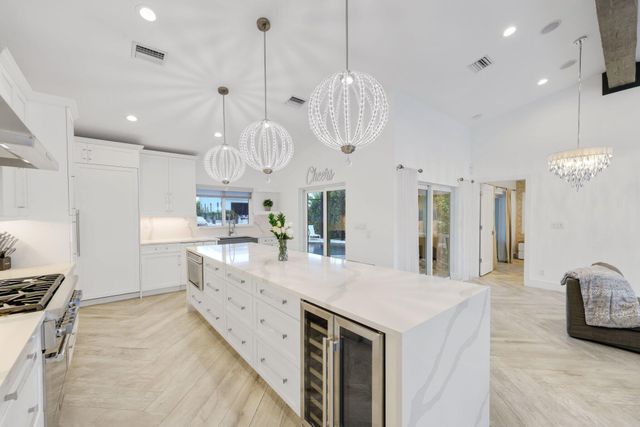 713 Forsyth Street, Boca Raton, FL 33487