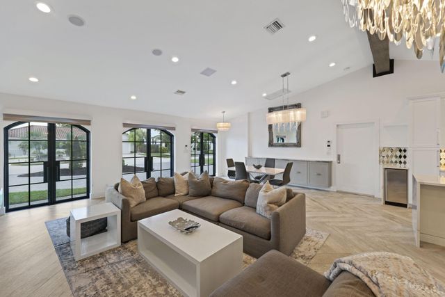 713 Forsyth Street, Boca Raton, FL 33487