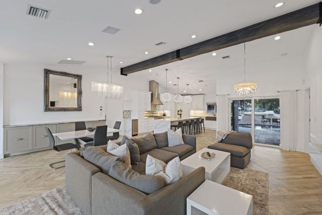 713 Forsyth Street, Boca Raton, FL 33487