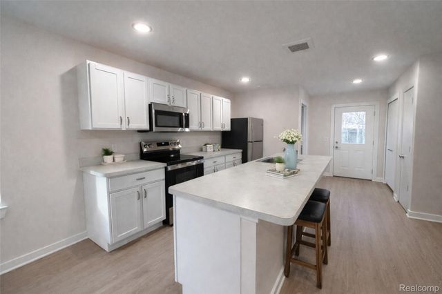 371 Dorsey Avenue Street 32, Ypsilanti, MI 48198