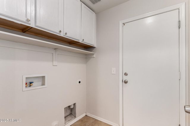 8214 W PAPAGO Street, Phoenix, AZ 85043