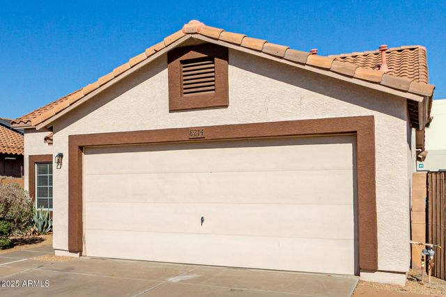 8214 W PAPAGO Street, Phoenix, AZ 85043