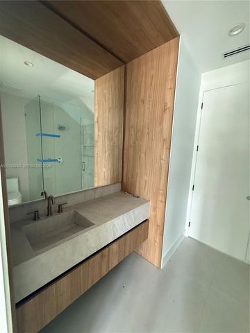 6449 SW 28th St, Miami, FL 33155