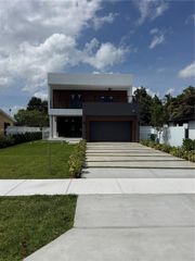 6449 SW 28th St, Miami, FL 33155