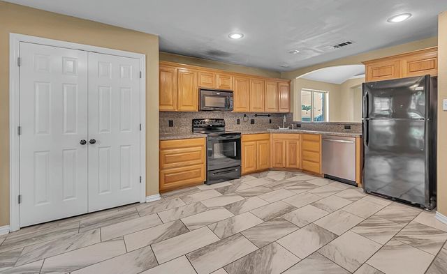 137 Noelle Road, Whitney, TX 76692