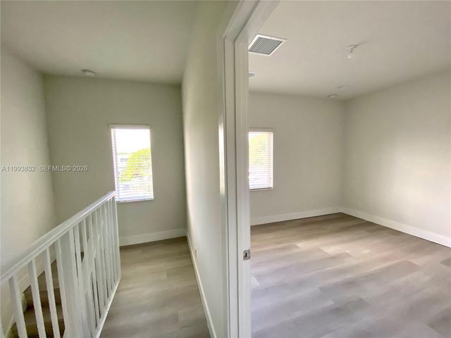 5860 Lincoln 5860, Hollywood, FL 33021