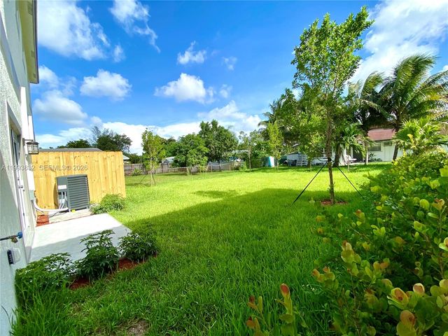 5860 Lincoln 5860, Hollywood, FL 33021