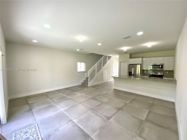 5860 Lincoln 5860, Hollywood, FL 33021