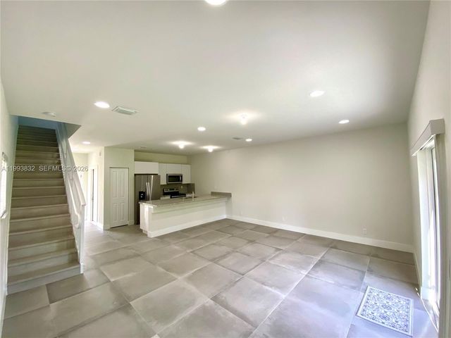 5860 Lincoln 5860, Hollywood, FL 33021