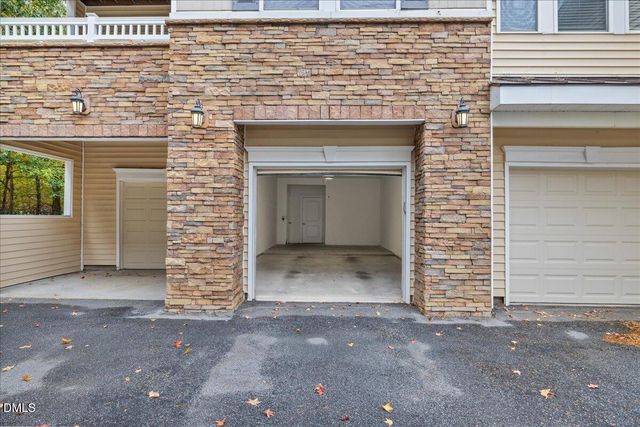 2810 Bedford Green Drive 103, Raleigh, NC 27604