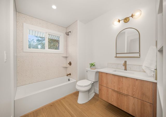 6903 E 42nd Ave, Spokane, WA 99223