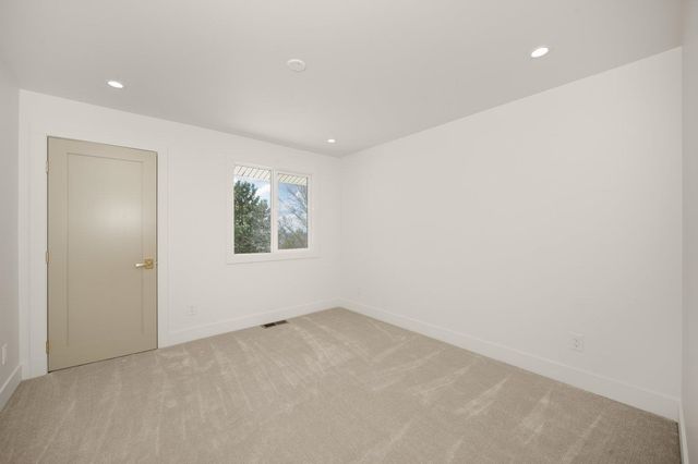 6903 E 42nd Ave, Spokane, WA 99223