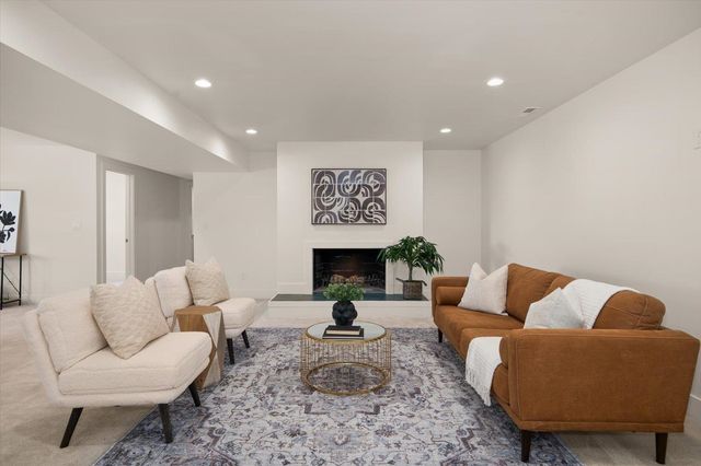 6903 E 42nd Ave, Spokane, WA 99223