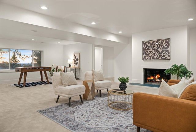 6903 E 42nd Ave, Spokane, WA 99223