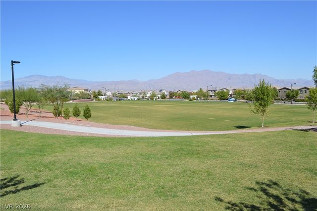 10560 LAURELWOOD LAKE Avenue, Las Vegas, NV 89166