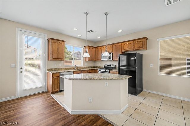 10560 LAURELWOOD LAKE Avenue, Las Vegas, NV 89166