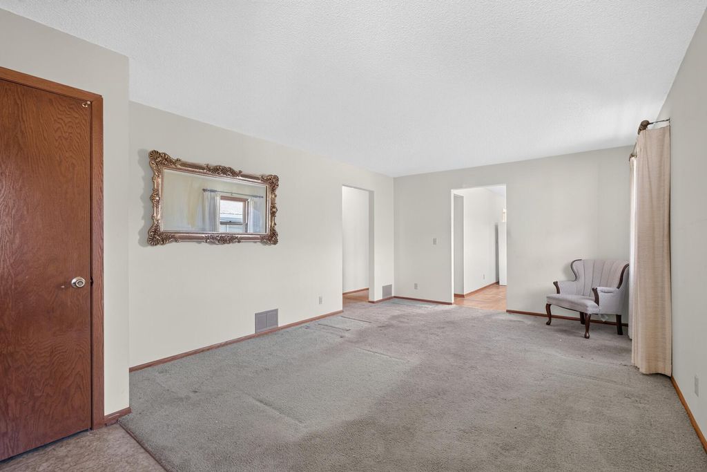 3861 Polk Street NE, Columbia Heights, MN 55421 — photo 4