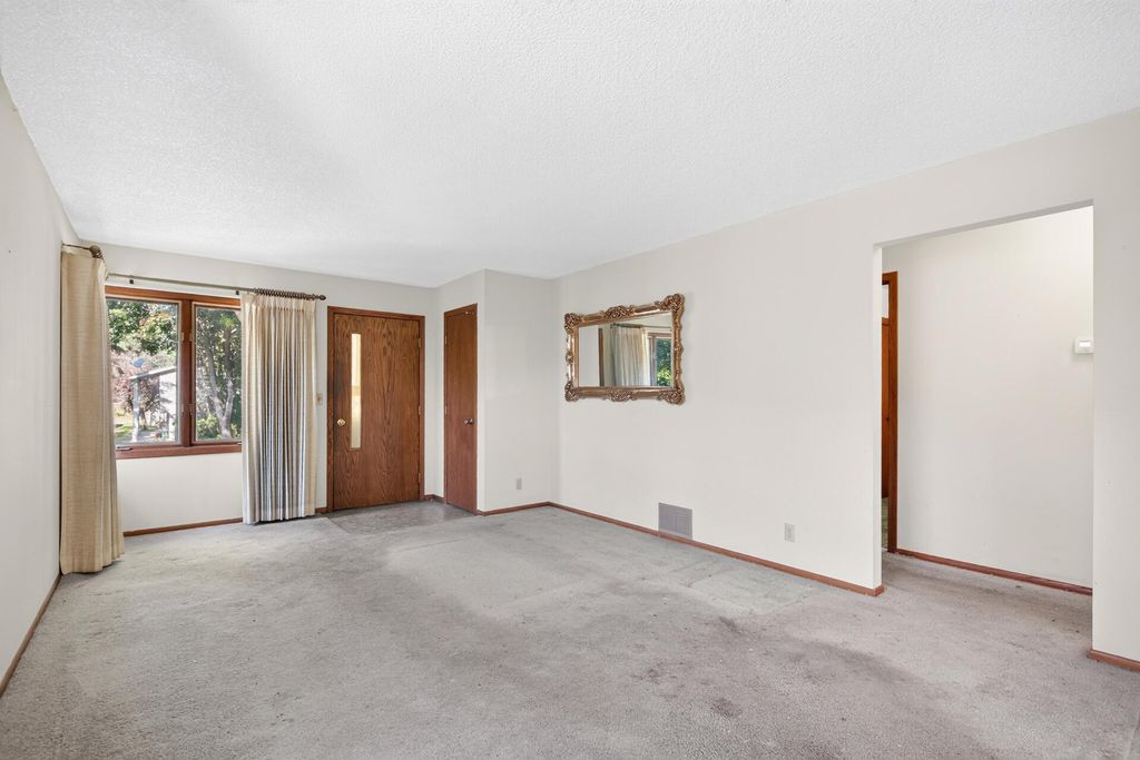 3861 Polk Street NE, Columbia Heights, MN 55421 — photo 5