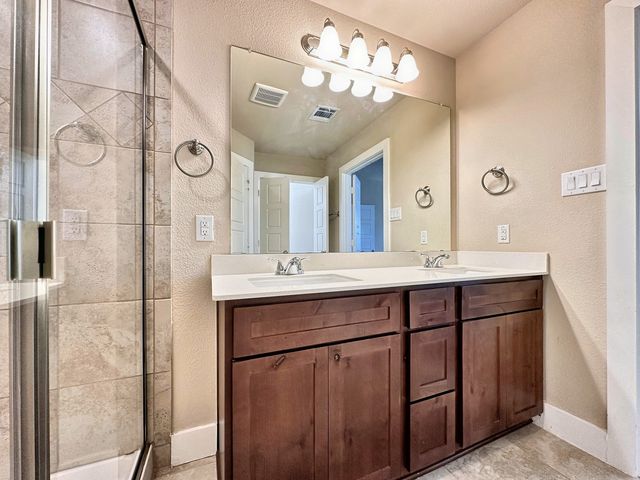 3908 Ashton Drive, Sanger, TX 76266