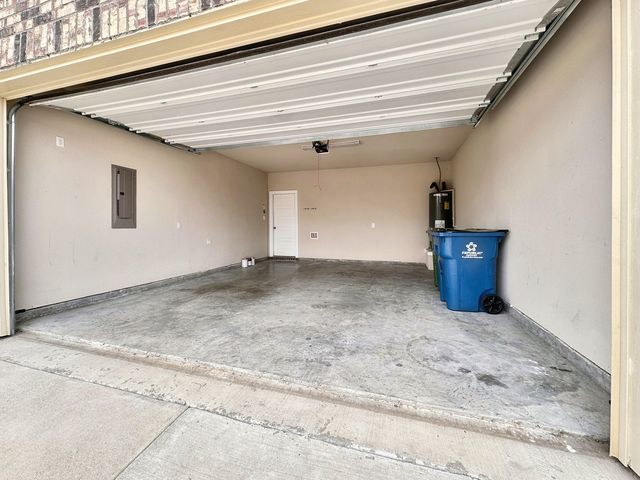 3908 Ashton Drive, Sanger, TX 76266