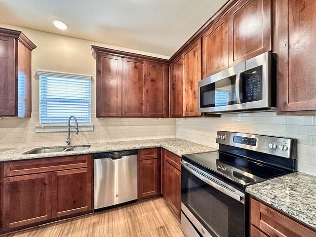 3908 Ashton Drive, Sanger, TX 76266