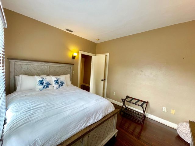5555 Garden Avenue House, West Palm Beach, FL 33405