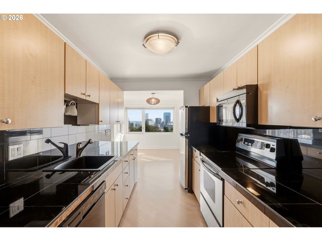 2211 Sw PARK Pl 702, Portland, OR 97205