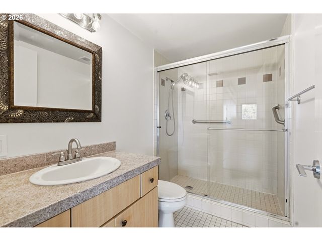 2211 Sw PARK Pl 702, Portland, OR 97205