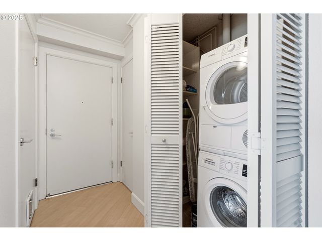 2211 Sw PARK Pl 702, Portland, OR 97205