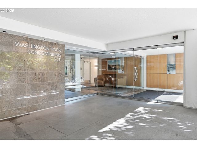 2211 Sw PARK Pl 702, Portland, OR 97205