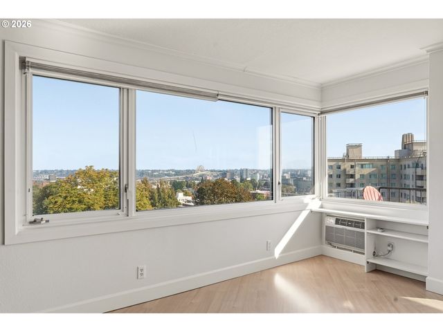 2211 Sw PARK Pl 702, Portland, OR 97205