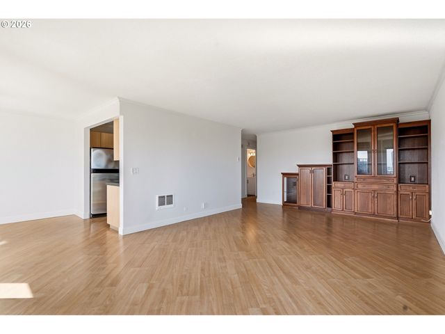 2211 Sw PARK Pl 702, Portland, OR 97205