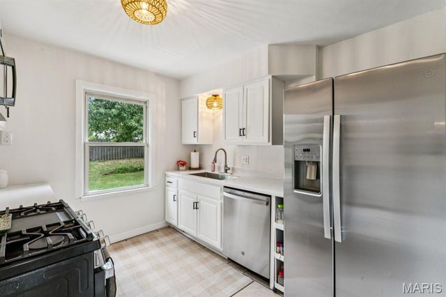 554 Southbrook Drive, Kirkwood, MO 63122