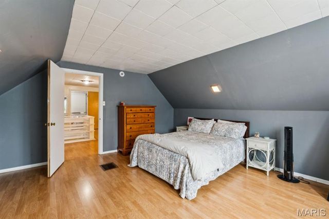 554 Southbrook Drive, Kirkwood, MO 63122