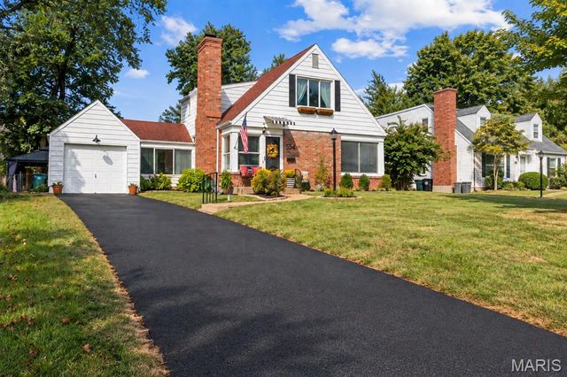 554 Southbrook Drive, Kirkwood, MO 63122