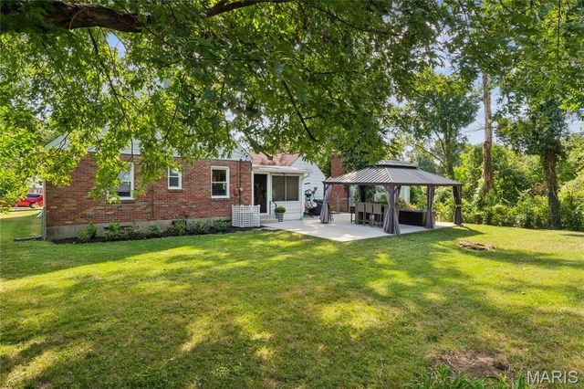 554 Southbrook Drive, Kirkwood, MO 63122