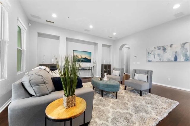 1138 Las Colinas, San Dimas, CA 91773