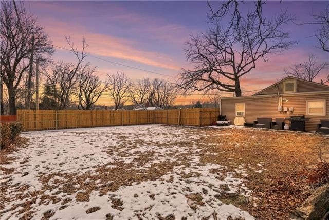 5920 W 71st Street, Overland Park, KS 66204