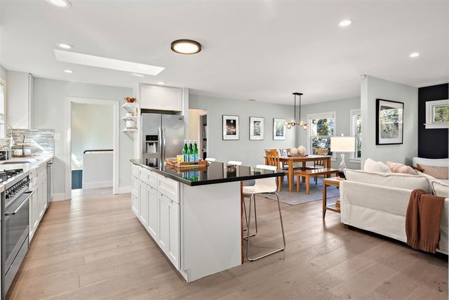 371 Ocean View Ave, Kensington, CA 94707